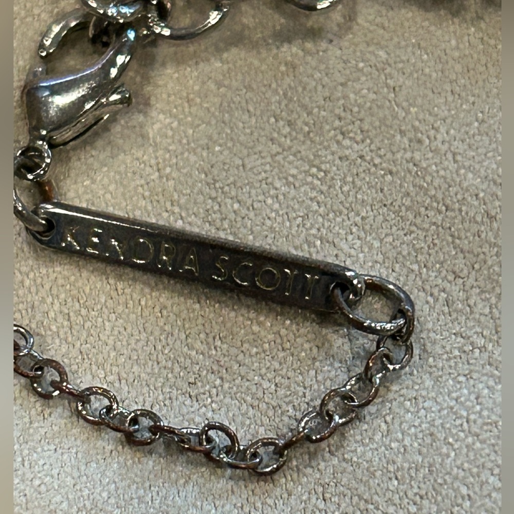 Kendra Scott Elisa Silver Pendant Necklace in Azalea Illusion - Picture 2 of 6
